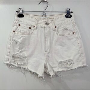American Eagle White 90’s Boyfriend Shorts